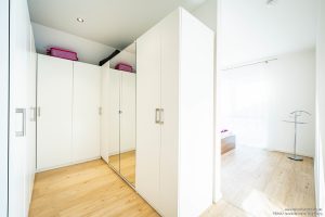Schlafzimmer mit Ankleide