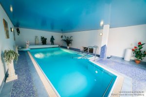 Indoor Schwimmbad
