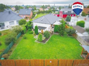 Einfamilienhaus mit Garten
