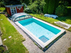 Pool mit Überdachung