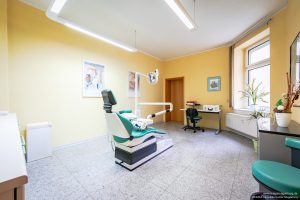 Behandlungsraum/ Büro