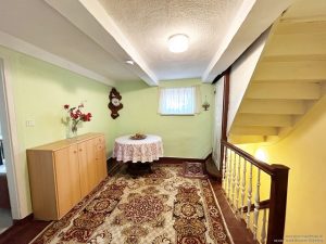 Flur mittleres Haus