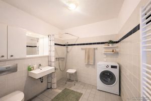 Bad mit Musterausstattung