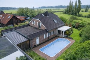 Grundstück