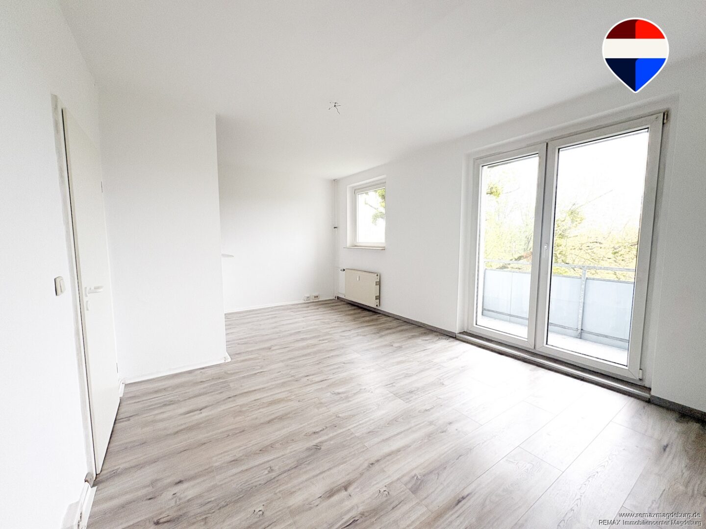 Einziehen & wohlfühlen: 2 Zimmer, Balkon, Aufzug inklusive - Photo 1