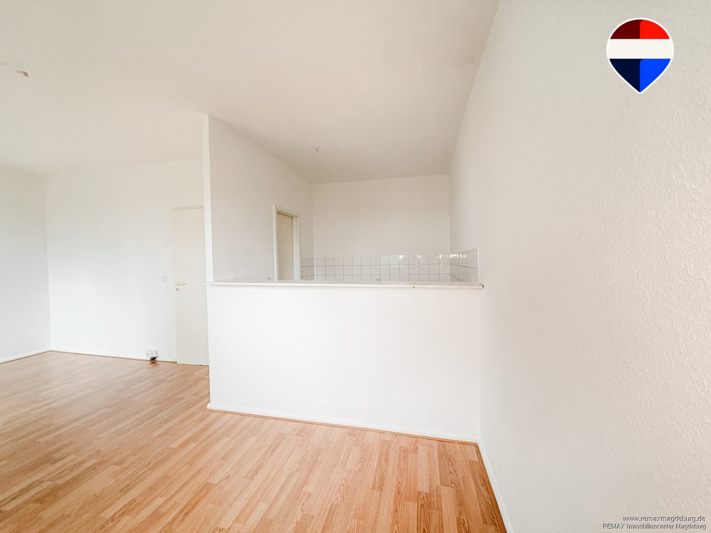 Wohlfühlwohnung im 3. Obergeschoss – Balkon & Aufzug inklusive - Photo 3